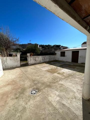 Casa en venta en Alburquerque, Alburquerque photo 0