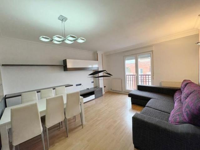 Piso en venta en Santa Marta de Tormes, Santa Marta De Tormes photo 0