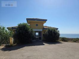 Edificio en venta en Manilva photo 0