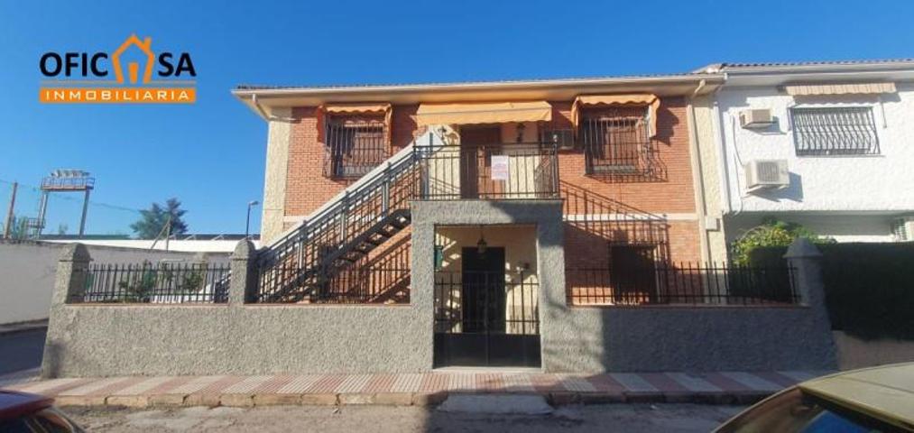 Casa en venta en Bailén, Bailen photo 0