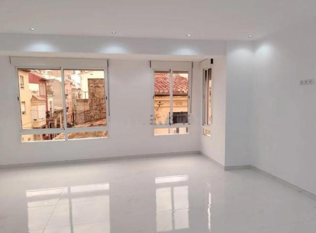 Piso en venta en Castellón de la Plana, Centro photo 0