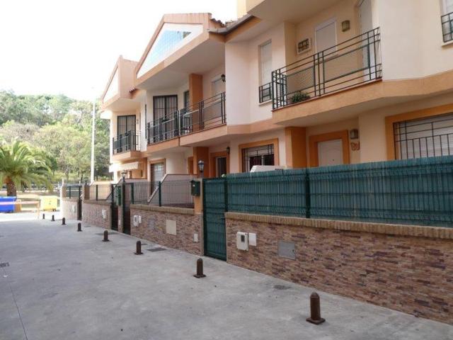 Adosada en venta en Lepe, Islantilla - Playa photo 0