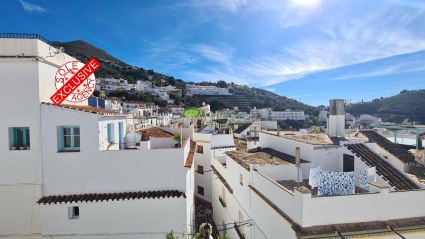 Casas de pueblo en venta en Cómpeta, Competa photo 0