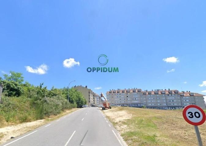 Terreno en venta en Amés, O Milladoiro photo 0