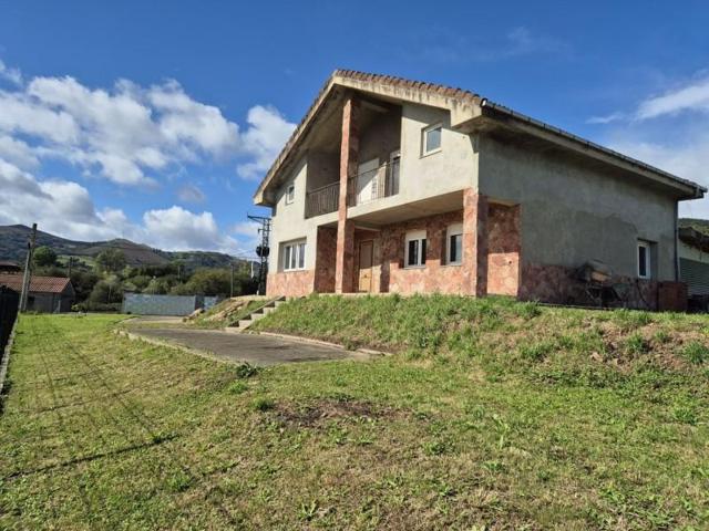 Casa en venta en Grado, Grado photo 0