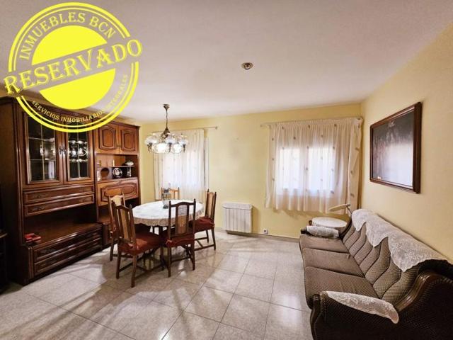 Piso en venta en Barcelona, Nou Barris - Turo de la Peira photo 0