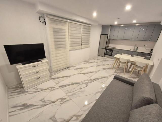 Piso en venta en Barcelona, Nou Barris - Turo de la Peira photo 0