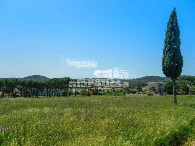 Terreno en venta en Mont-ras photo 0