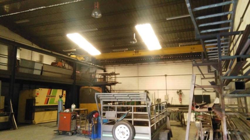 Nave industrial en venta en Sevilla, Polig.Industriales - La Red photo 0