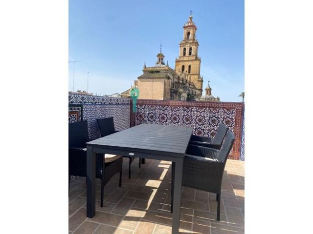 Casa en venta en Utrera photo 0