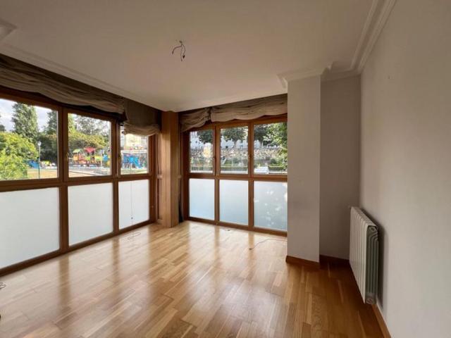 Piso en venta en Navia, Puerto de Vega photo 0