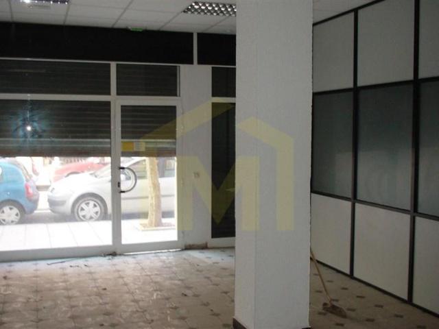 Local comercial en venta en Oviedo, Vallobín photo 0