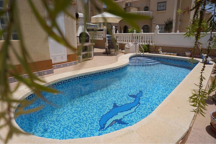 Casa con terreno en venta en Orihuela Costa, El Galan photo 0