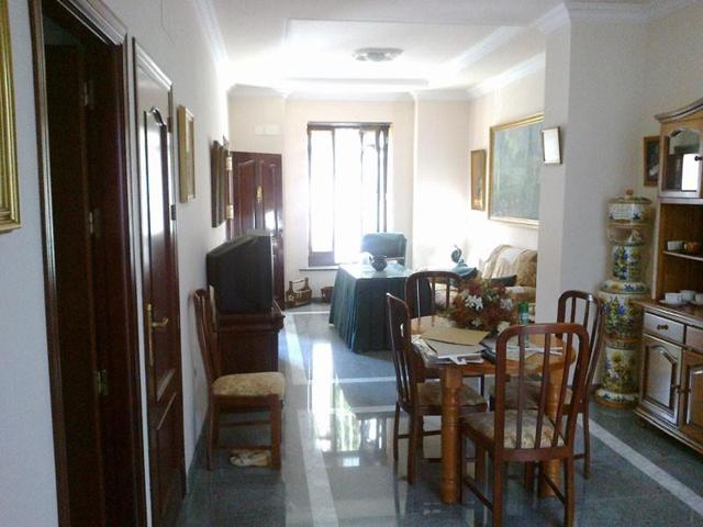 Casa en venta en Morón de la Frontera photo 0