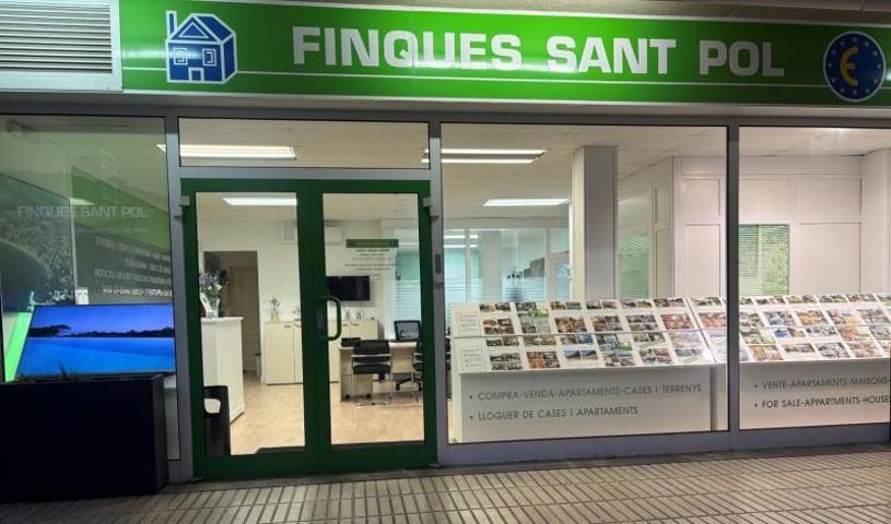 Piso en venta en Sant Feliu de Guíxols, Sant Feliu De Guixols photo 0