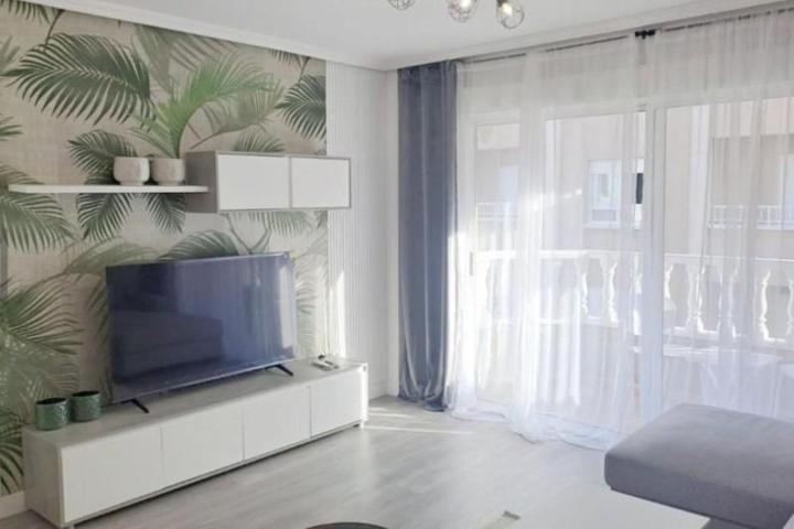Apartamento en venta en Torrevieja, Torrevieja photo 0