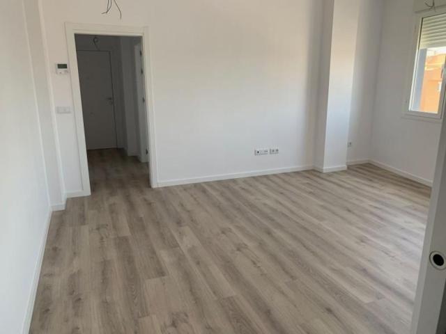 Piso en venta en Sevilla, Miraflores - Pio XII photo 0