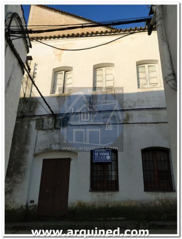 Edificio en venta en Fregenal de la Sierra, Centro Urbano photo 0