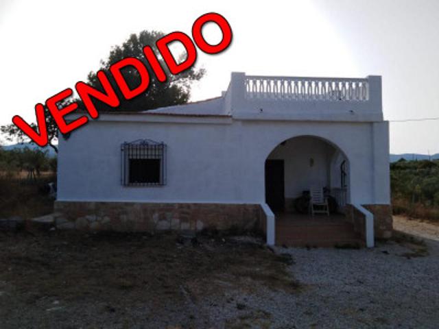 Chalet en venta en Castalla, Castalla photo 0