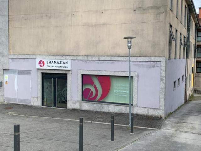 Local comercial en venta en Santiago de Compostela, Salqueirinos photo 0