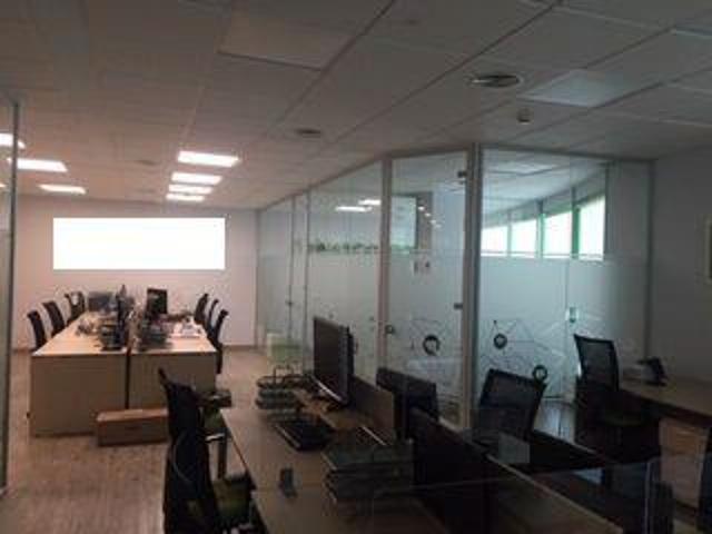 Oficina en venta en Sevilla, Parque Empresarial Torneo - Fase 1 photo 0