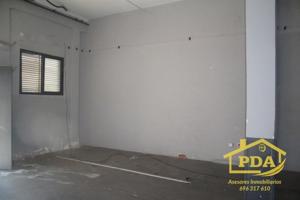 Local comercial en venta en Palma del Río, Palma Del Rio photo 0