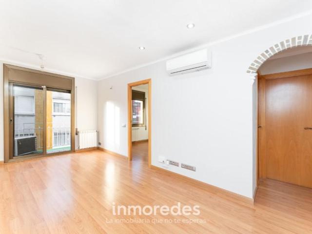 Piso en venta en Barcelona, Baró de Viver photo 0