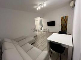 Piso en venta en Salt photo 0