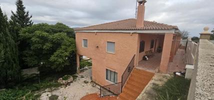 Chalet en venta en Torrent, Cami Barbeta, 46900 photo 0