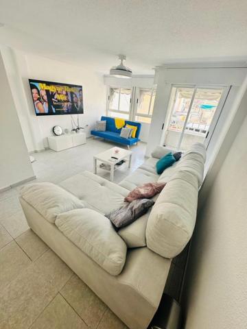 Piso en venta en Torrevieja, Torrevieja photo 0