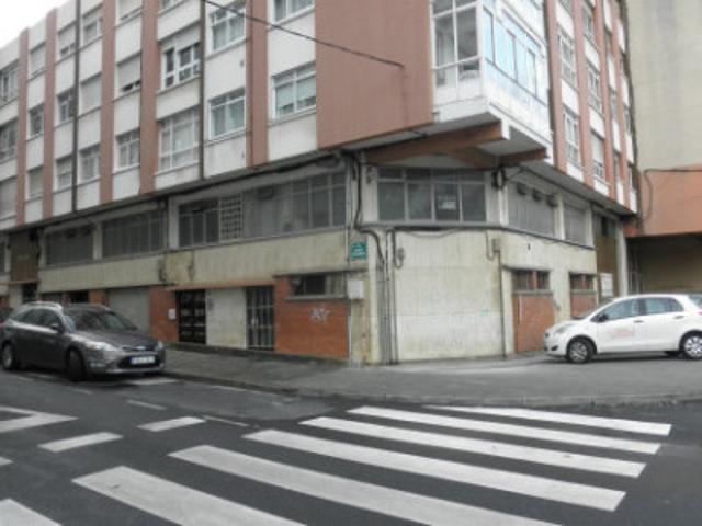 Local comercial en venta en Ferrol, Esteiro photo 0