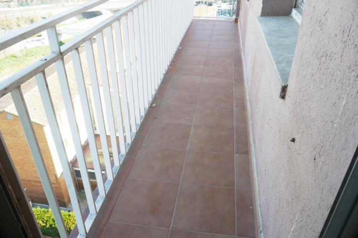 Piso en venta en Cerdanyola del Vallès, Els Jardins photo 0