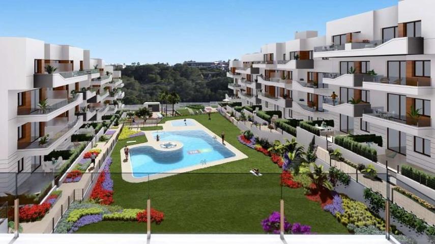Apartamento en venta en Orihuela Costa, Villamartin photo 0
