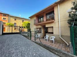 Chalet en venta en Briones photo 0