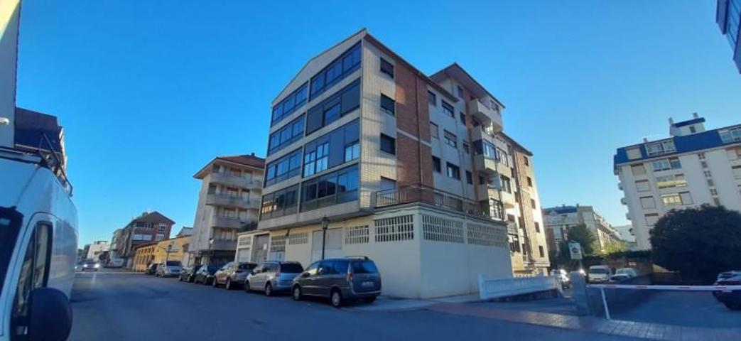 Piso en venta en Colindres, Zona puerto photo 0