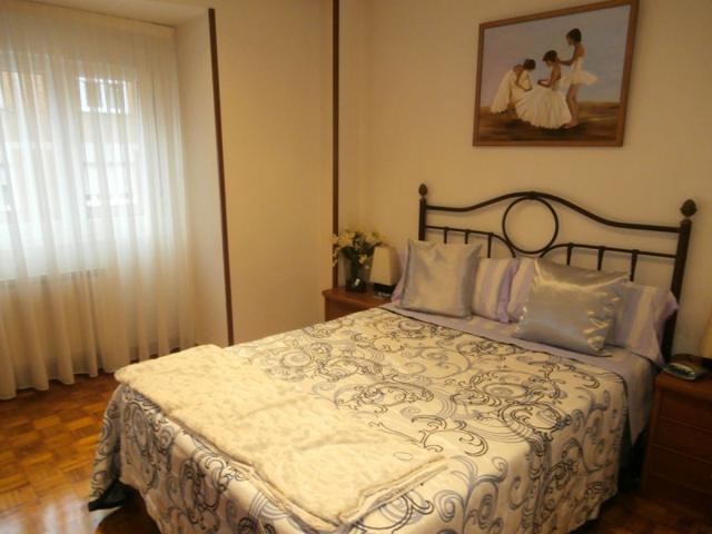 Piso en venta en Oviedo, Oviedo photo 0