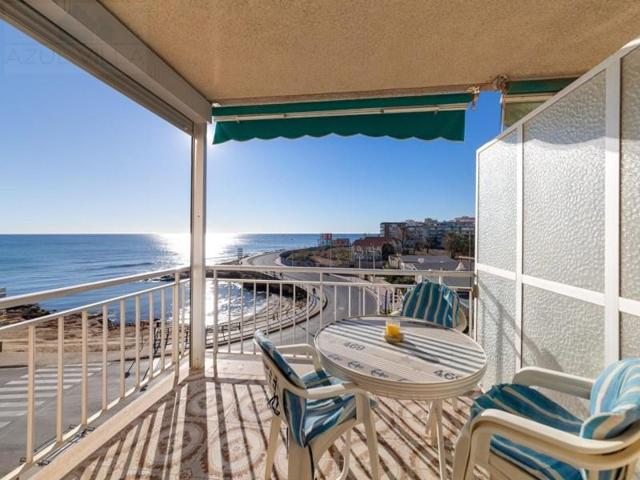 Apartamento en venta en Torrevieja photo 0