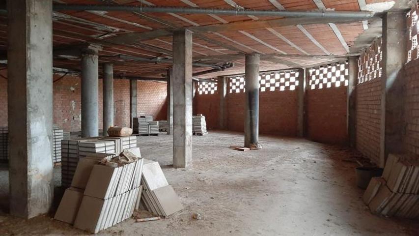 Local comercial en venta en Valdepeñas, Centro photo 0