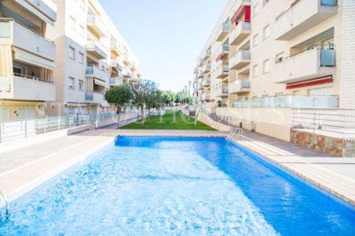 Apartamento en venta en Lloret de Mar, Sta. Clotilde photo 0