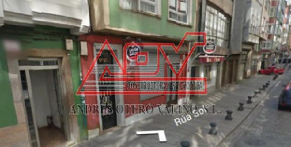 Local comercial en venta en Ferrol, Centro photo 0