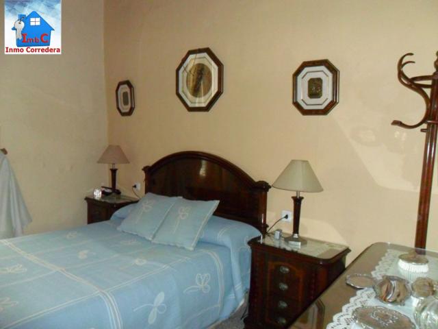 Casa en venta en Arahal, Arahal photo 0