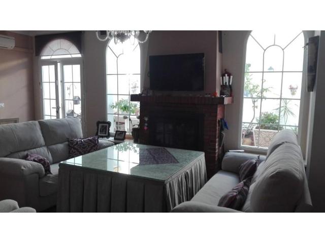 Casa en venta en Morón de la Frontera photo 0