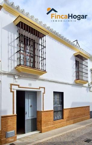 Casa en venta en Arahal, Centro photo 0