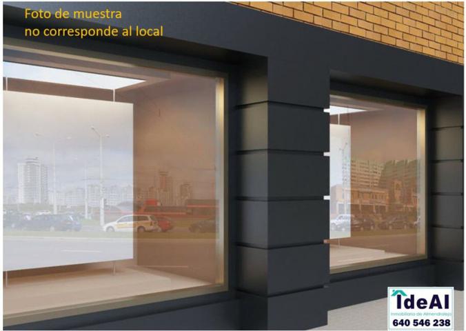 Local comercial en venta en Almendralejo, Centro photo 0