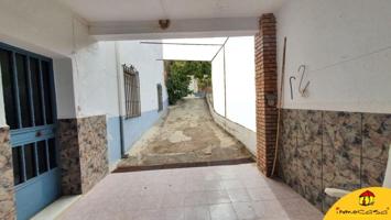 Casa en venta en Castillo de Locubín, Castillo De Locubin photo 0