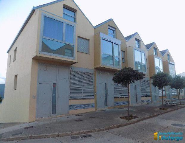 Adosada en venta en Astorga, Astorga photo 0