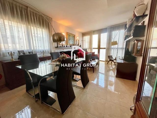 Piso en venta en Anglès photo 0