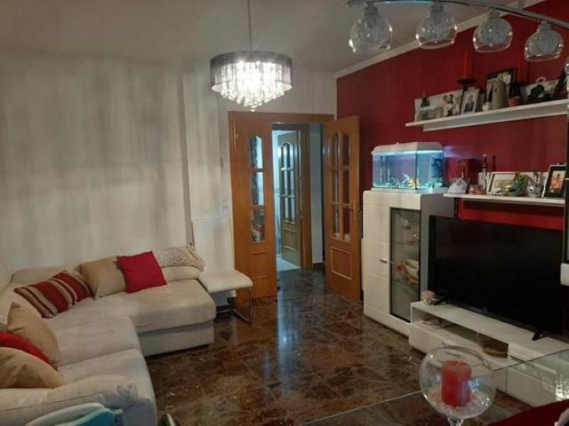Piso en venta en Albacete photo 0
