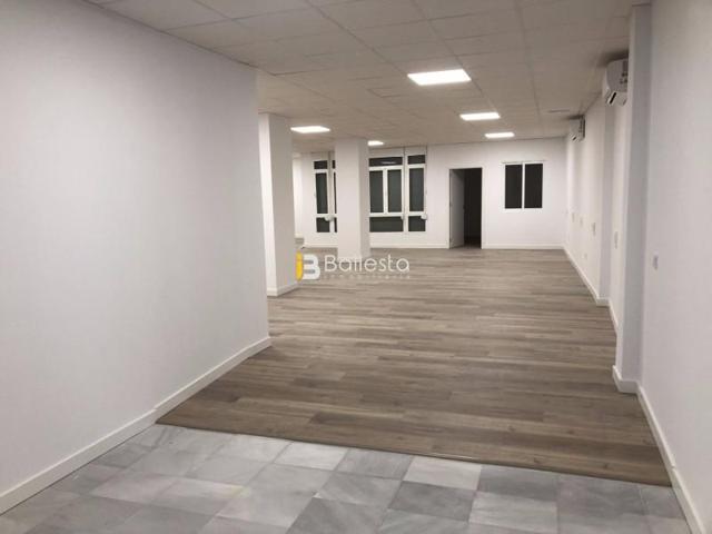 Local comercial en venta en Huércal-Overa, Centro photo 0