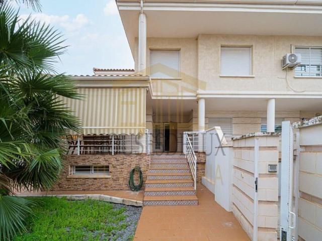 Chalet en venta en Elda photo 0